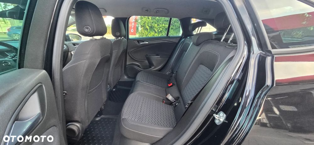 Opel Astra 1.6 D Start/Stop Innovation - 31