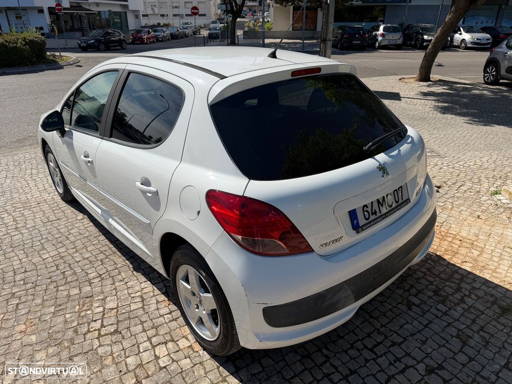 Peugeot 207 1.4 VTi Active - 8