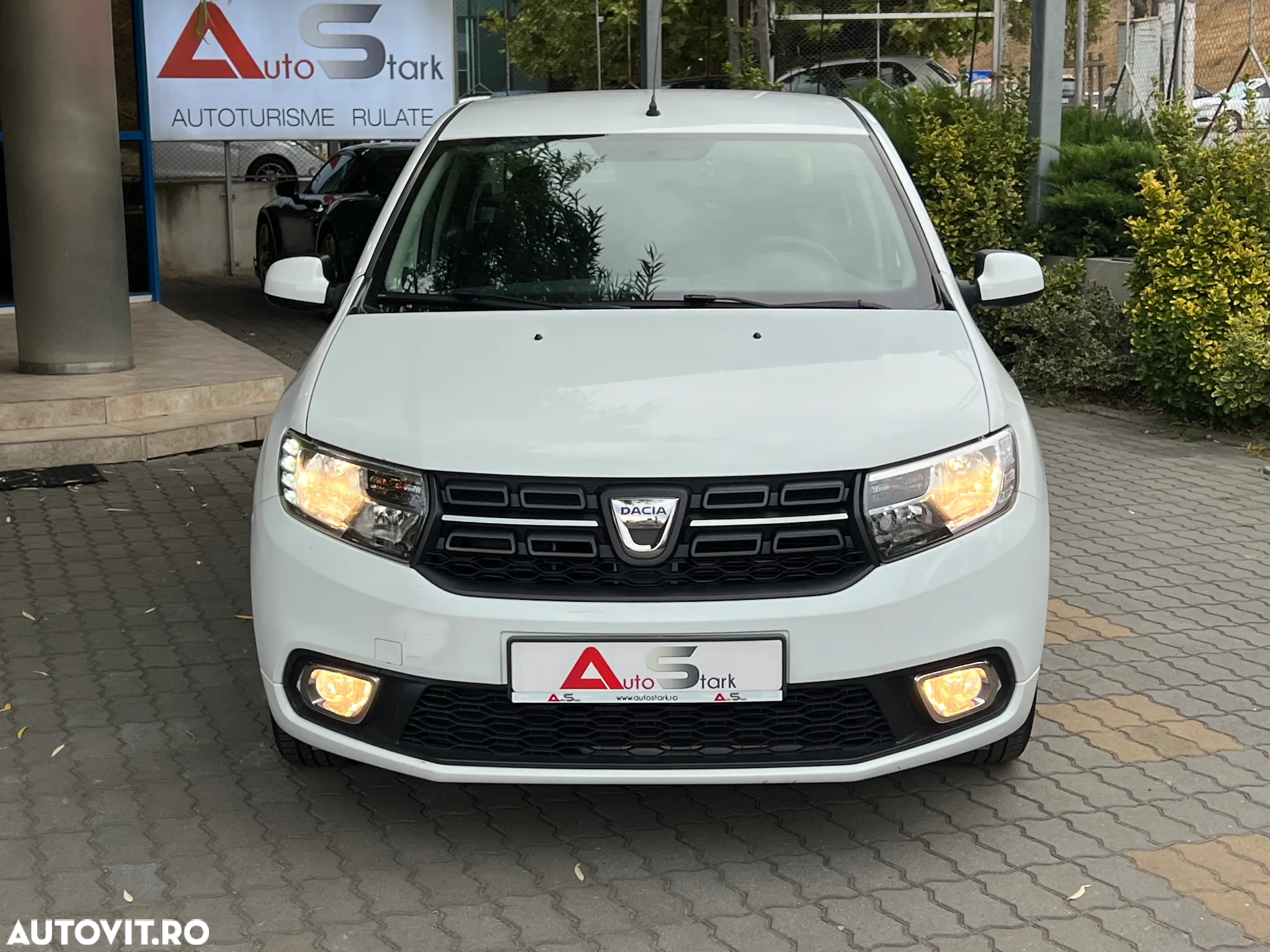Dacia Logan 1.0 SCe Ambiance - 12