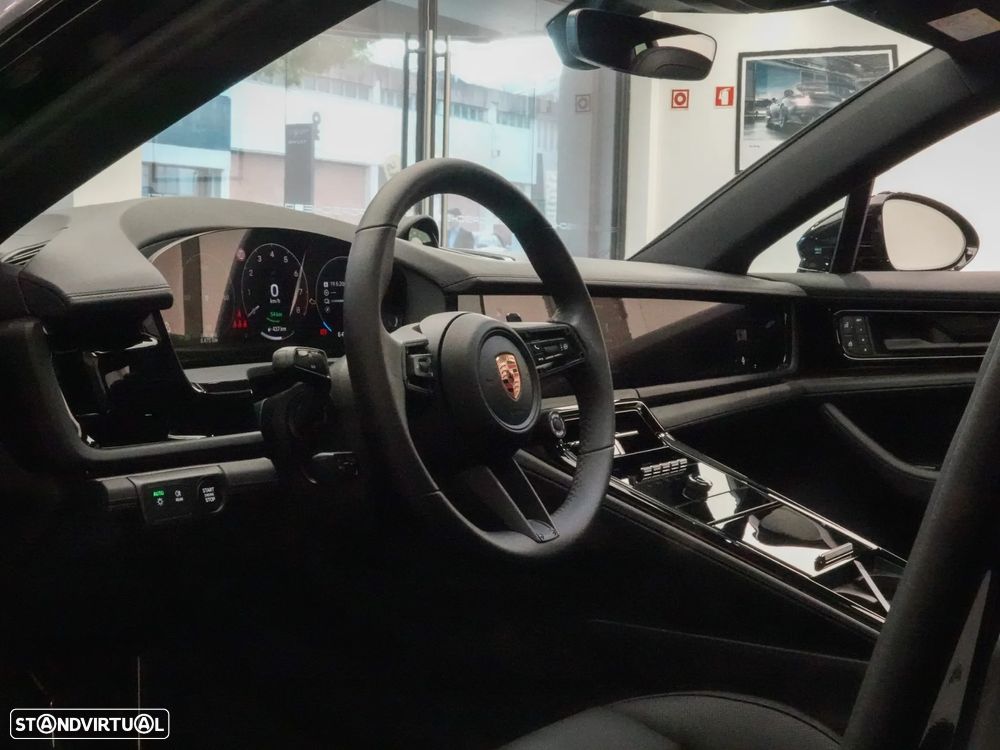 Porsche Panamera - 15
