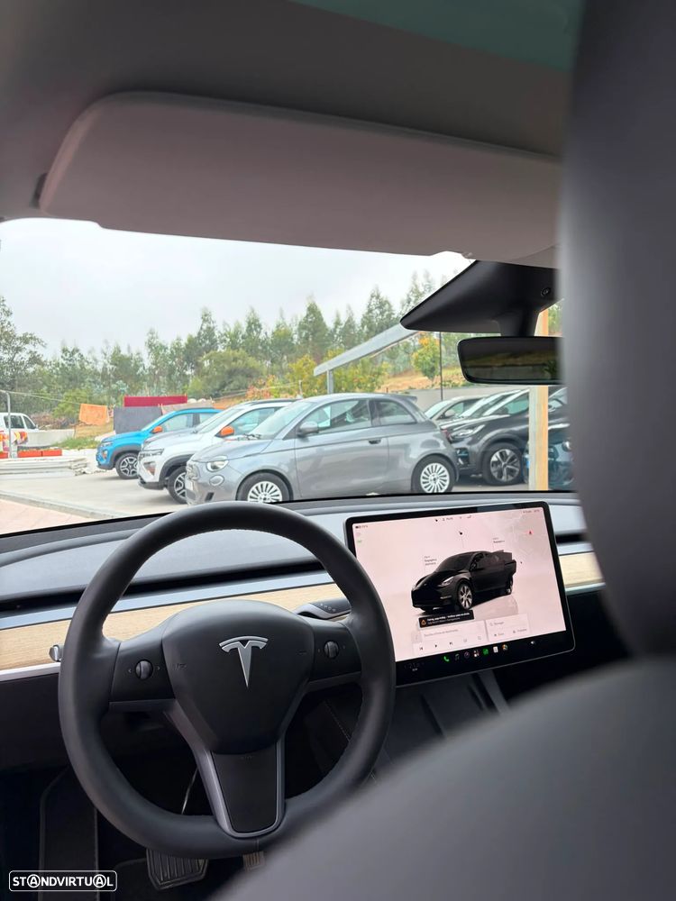 Tesla Model Y Standard - 15