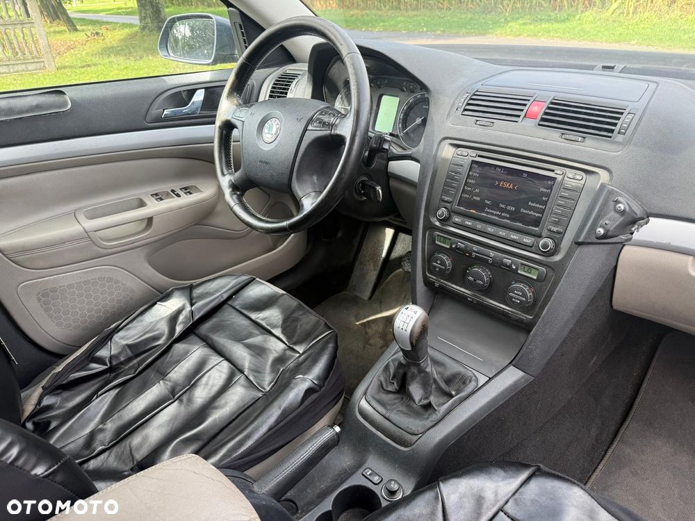 Skoda Octavia 2.0 TDI DPF Ambiente 4x4 - 12