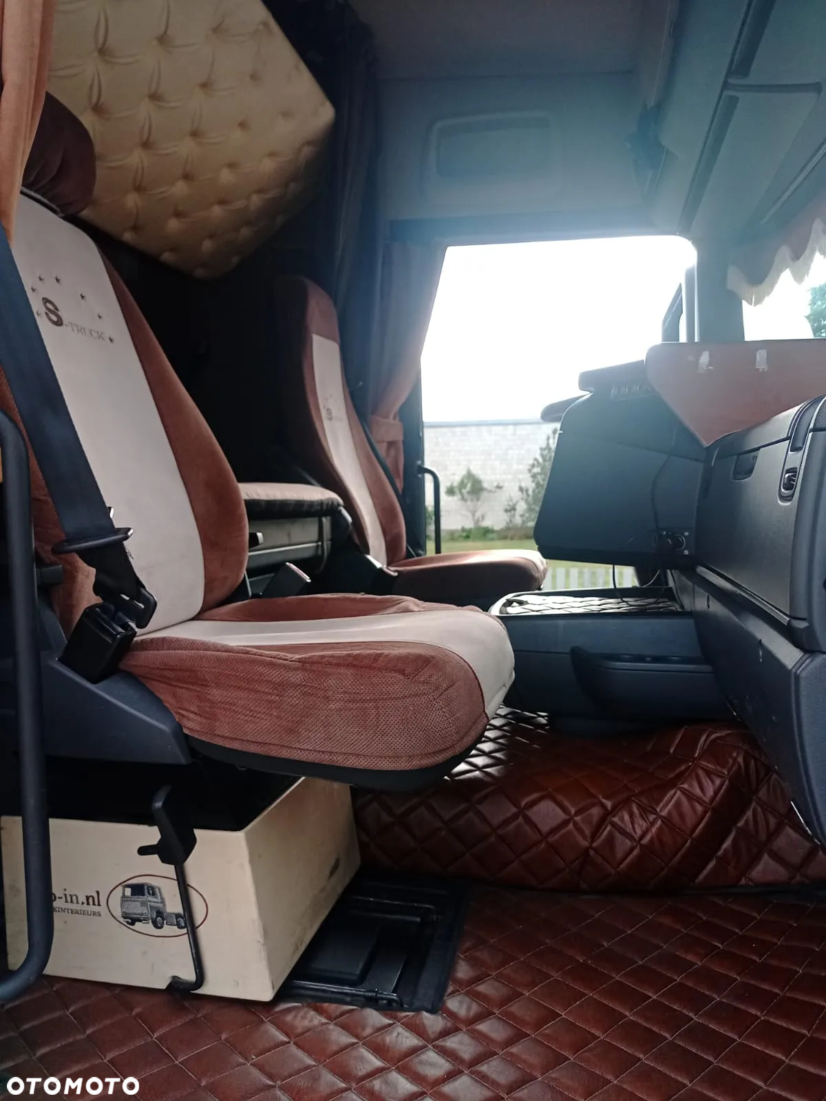 Scania 480 - 9