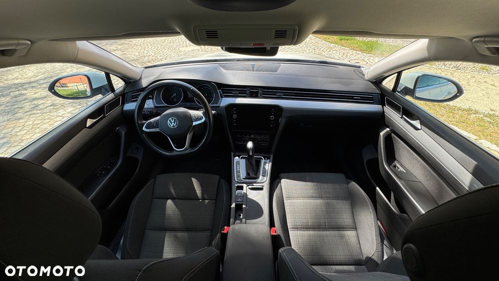 Volkswagen Passat - 9