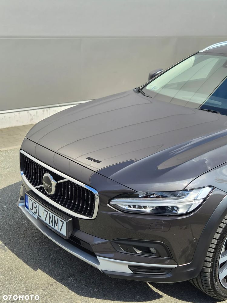 Volvo V90 Cross Country D5 SCR AWD Momentum Pro - 33