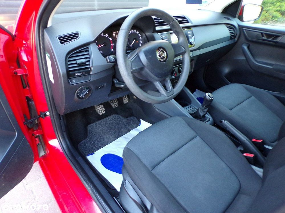 Skoda Fabia - 25