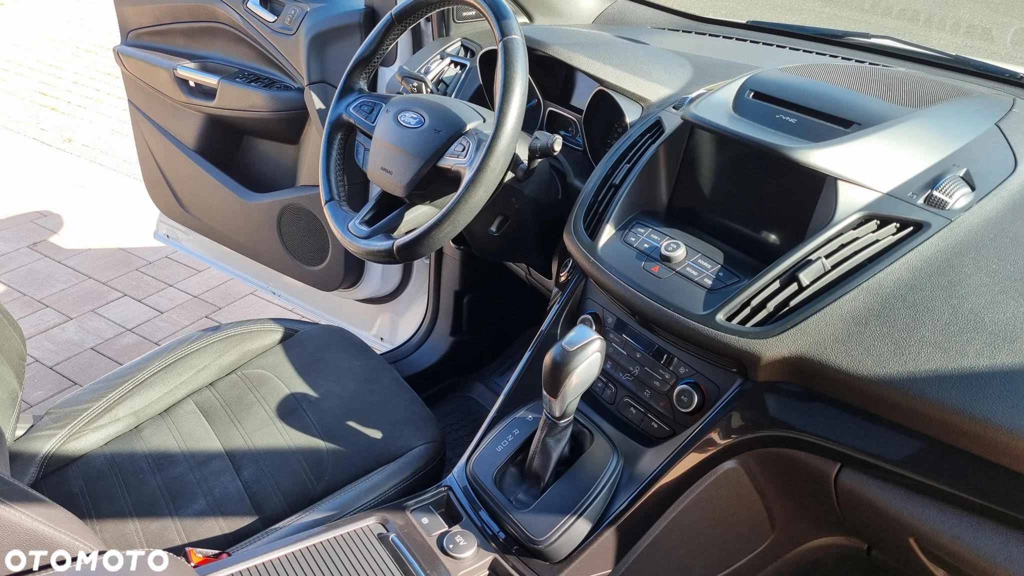 Ford Kuga 2.0 TDCi AWD ST-Line - 14