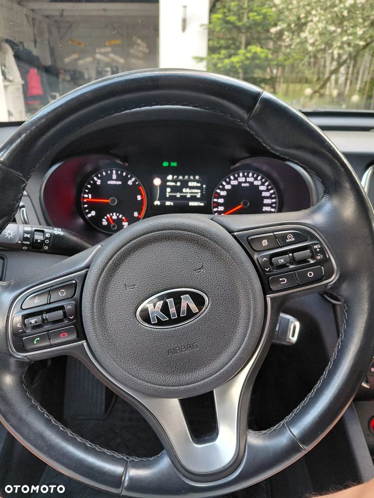Kia Optima - 7