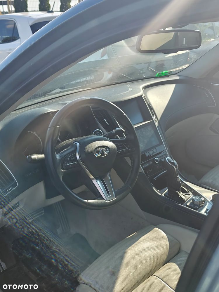 Infiniti Q50 Q50S Hybrid AWD Sport Tech - 10