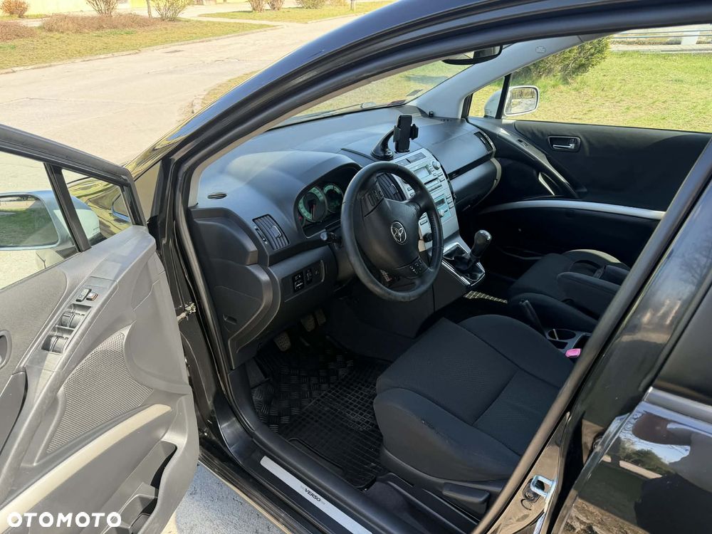 Toyota Corolla Verso 1.8 Sol - 8