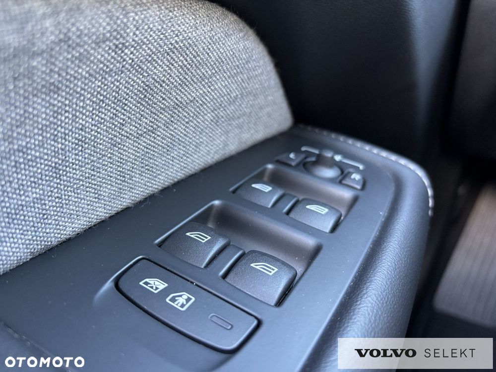 Volvo XC 60 - 22