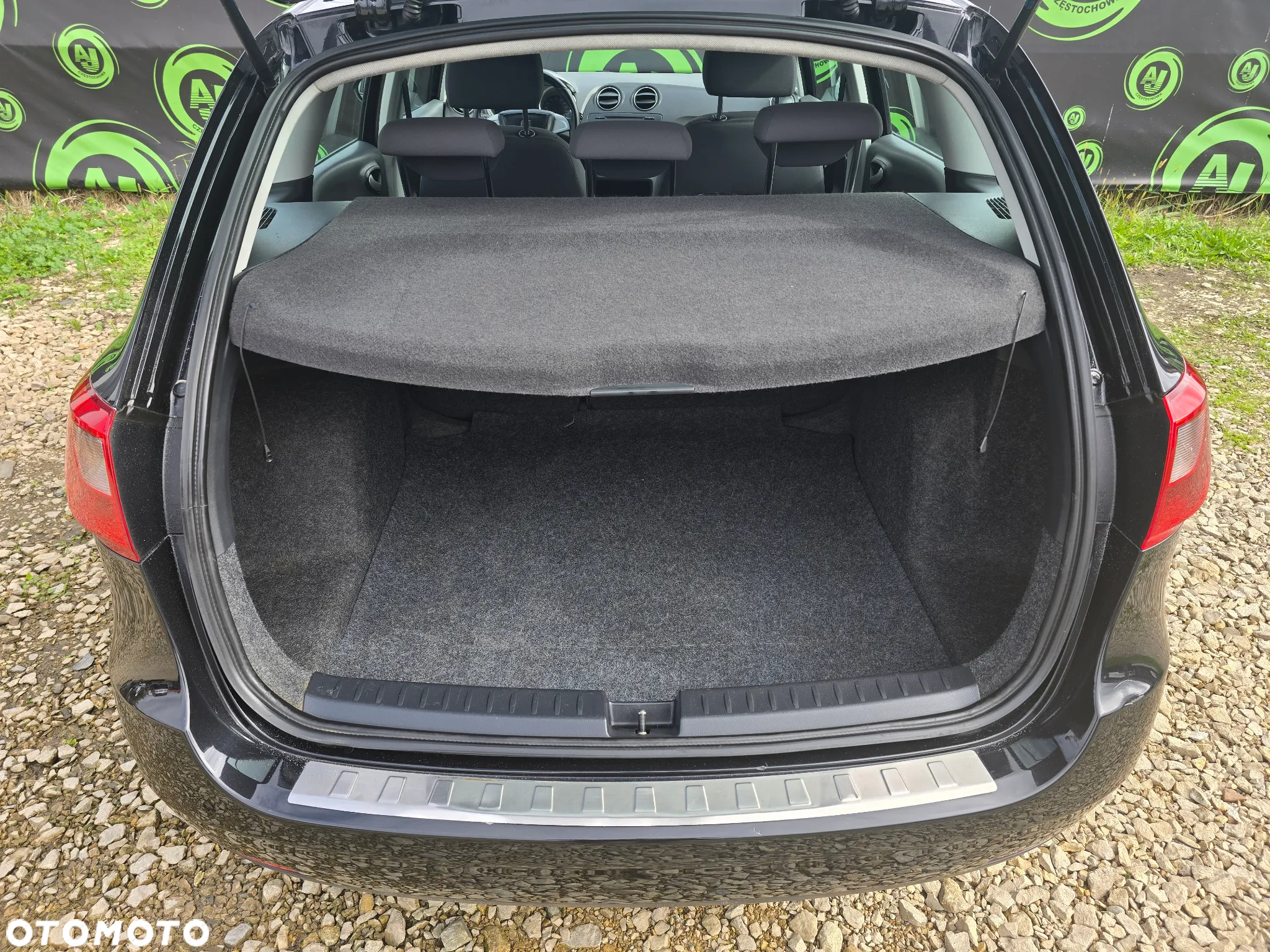 Seat Ibiza - 10