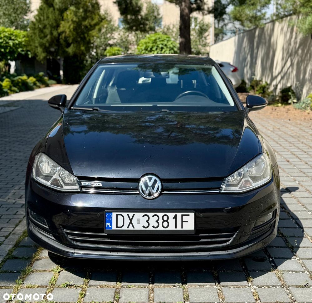 Volkswagen Golf 1.2 TSI BlueMotion Technology Comfortline - 2