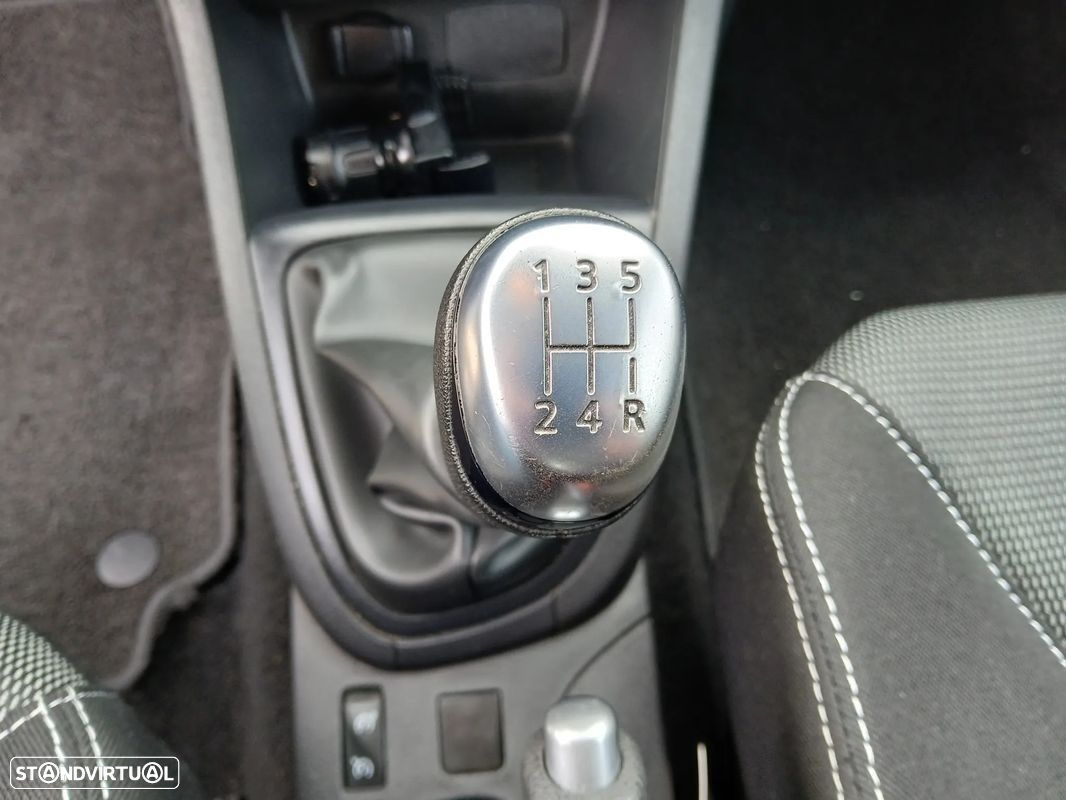 Renault Clio 1.5 dCi Zen - 23