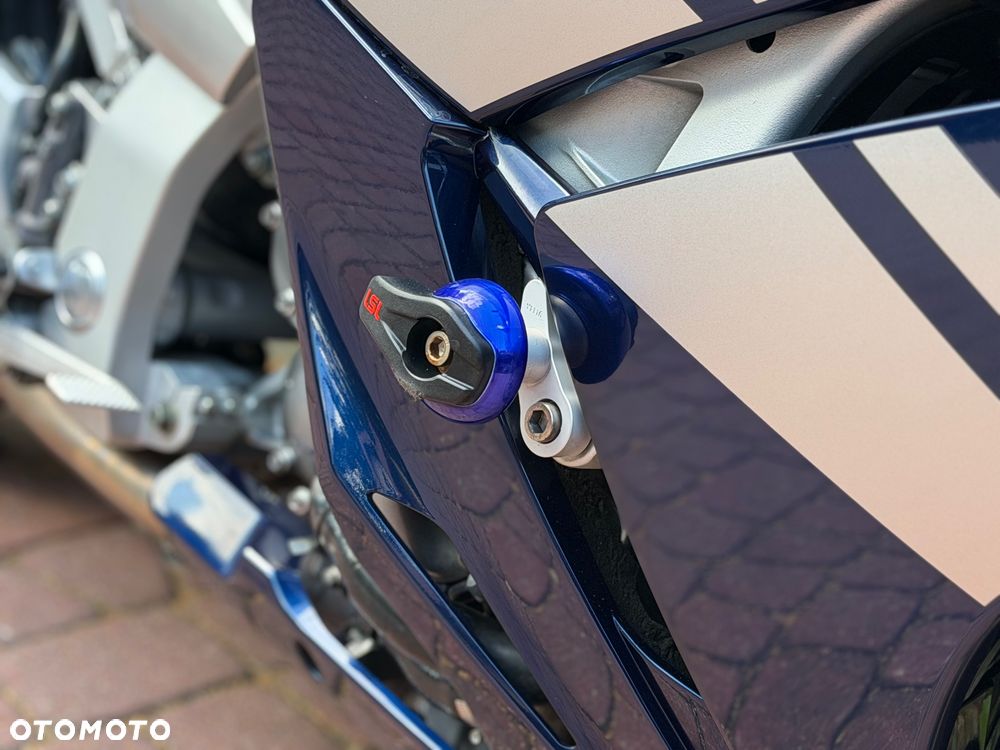 Yamaha FJR - 22