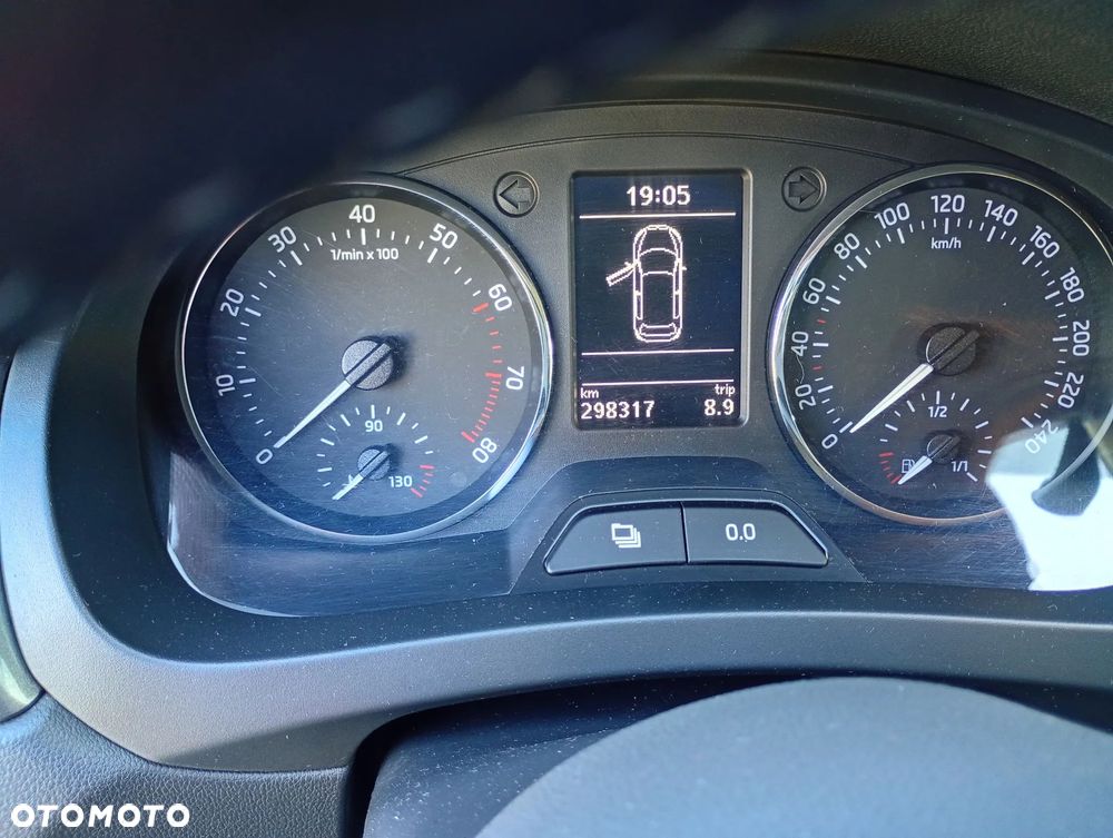 Skoda RAPID Spb 1.2 TSI Ambition - 7