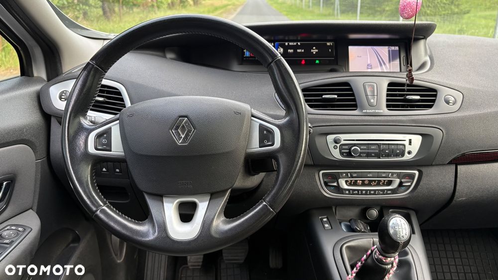 Renault Scenic Energy dCi 130 S&S Bose Edition - 29