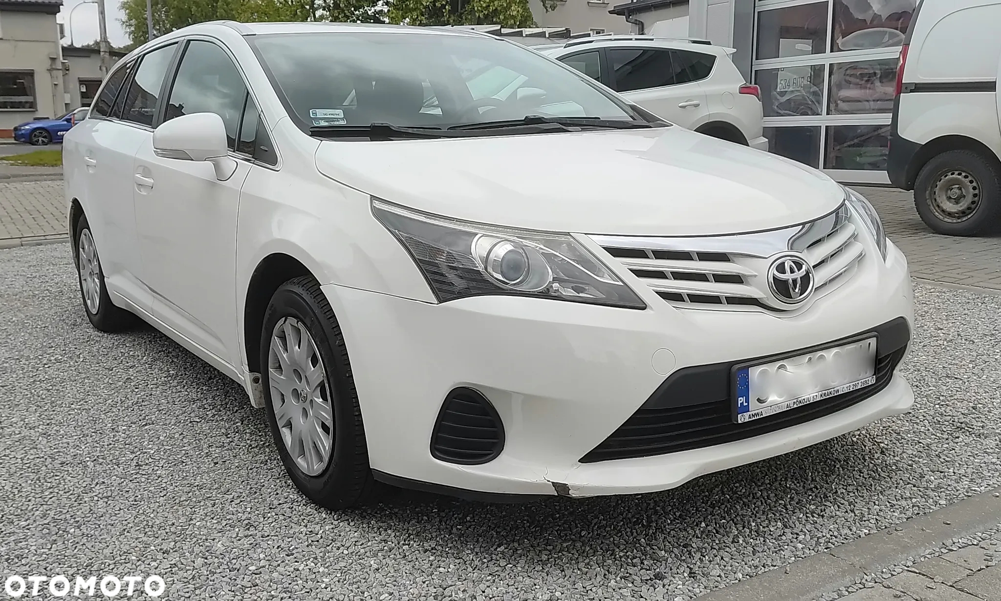 Toyota Avensis - 15