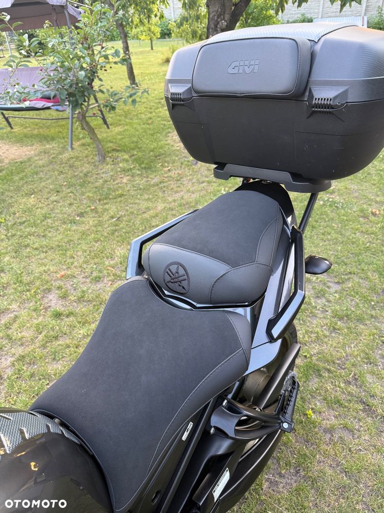 Yamaha FZ - 8