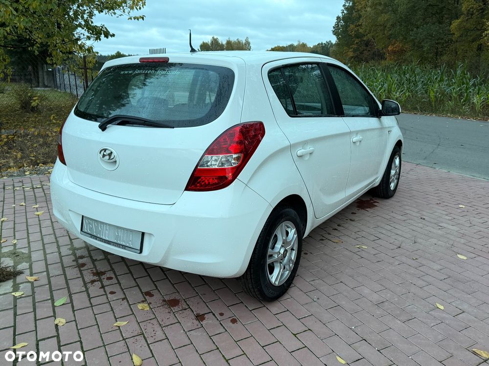 Hyundai I20 2012 photo 4