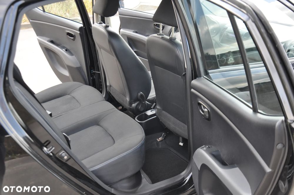 Hyundai i10 1.1 Edition 20 - 17