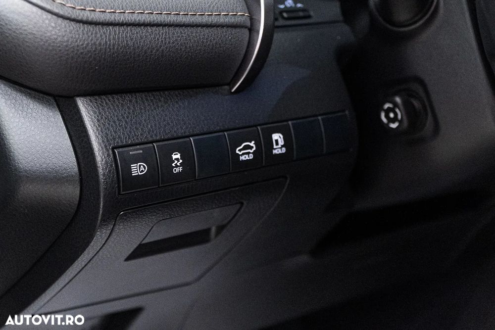 Toyota Camry 2.5 Hybrid Exclusive - 23