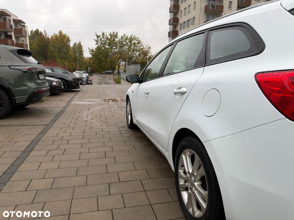 Kia Ceed - 7