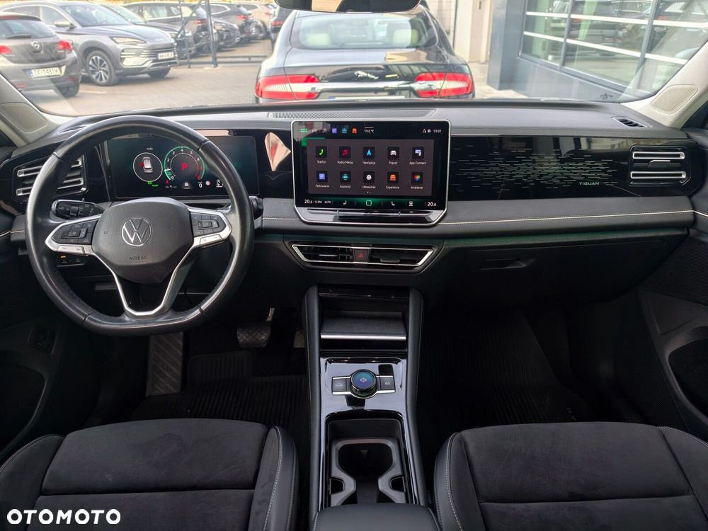 Volkswagen Tiguan - 10
