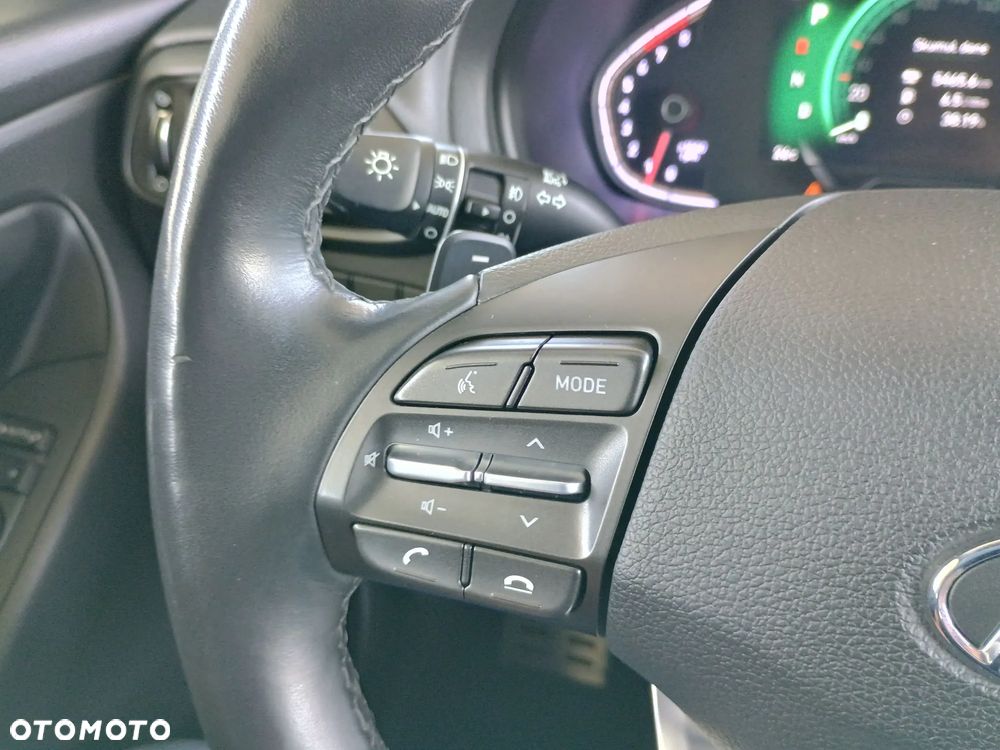 Hyundai i30 1.5 T-GDI 48V-Hybrid DCT N-Line - 12
