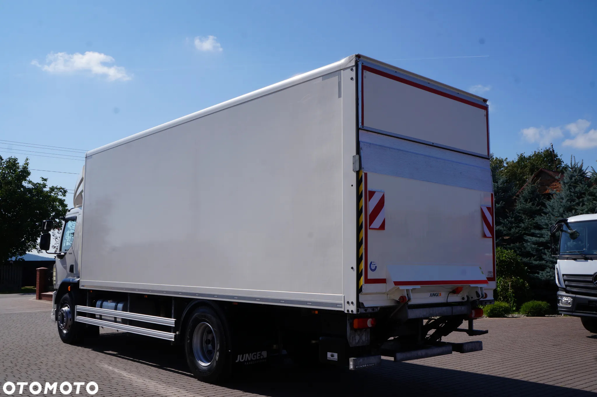 DAF LF 230 18 TON EURO 6 KONTENER 18 PALET ŁAD. 9800 KG WINDA TGM - 5