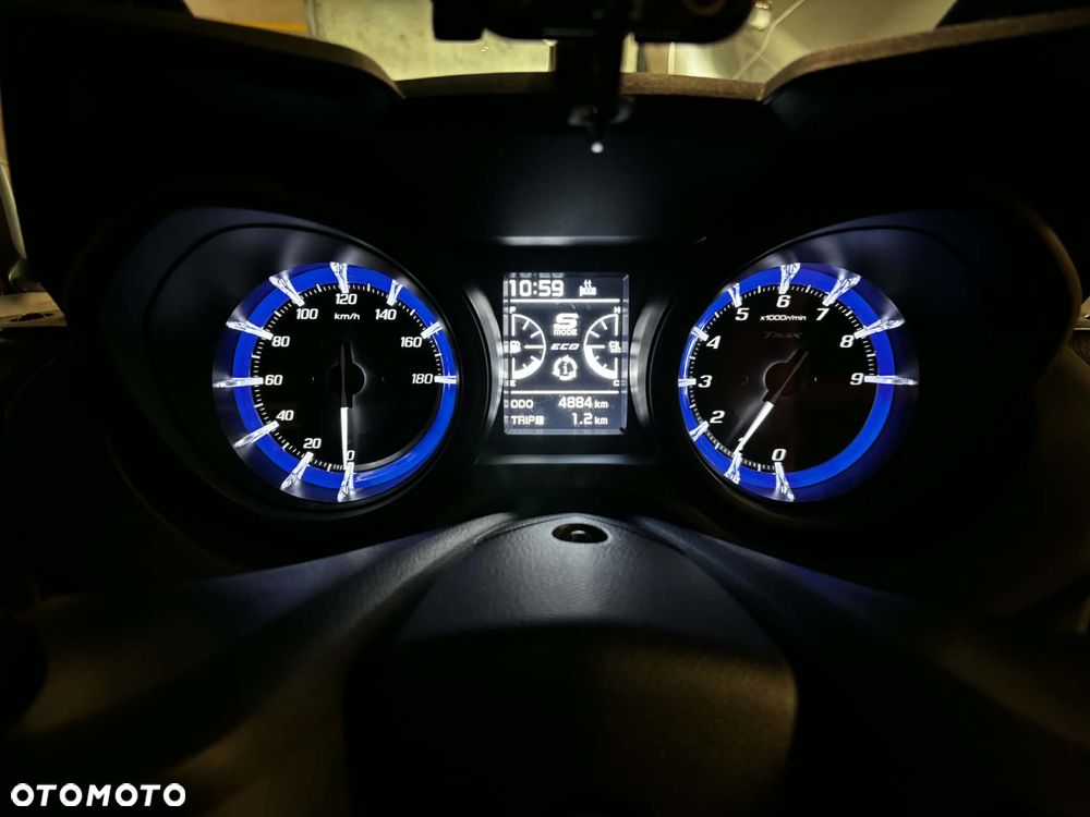 Yamaha Tmax - 14