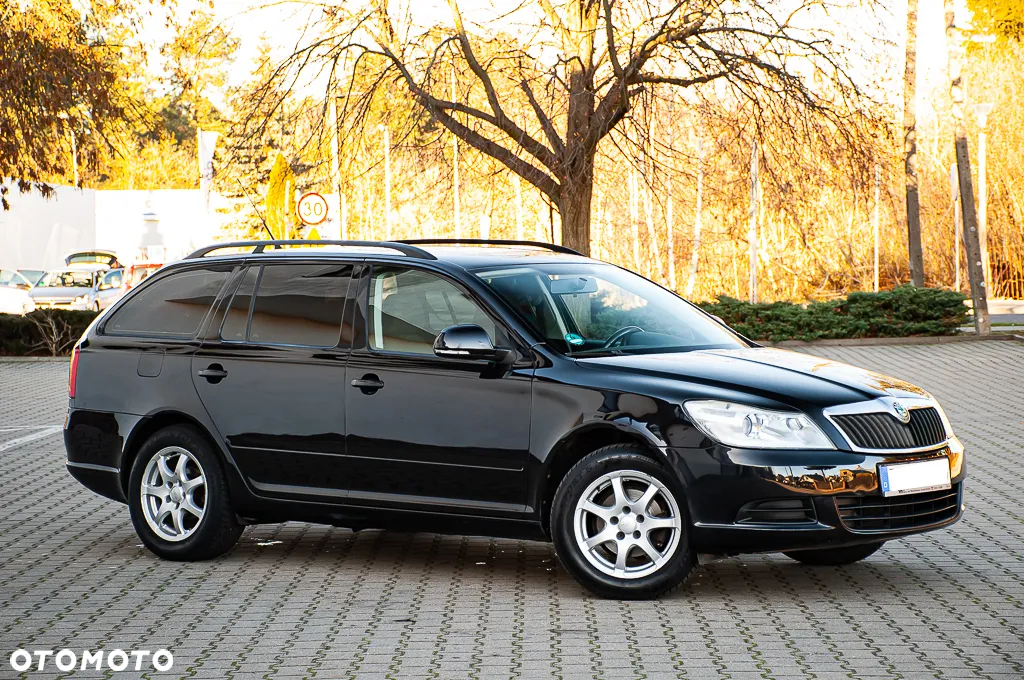 Skoda Octavia 1.6 Combi Tour - 4