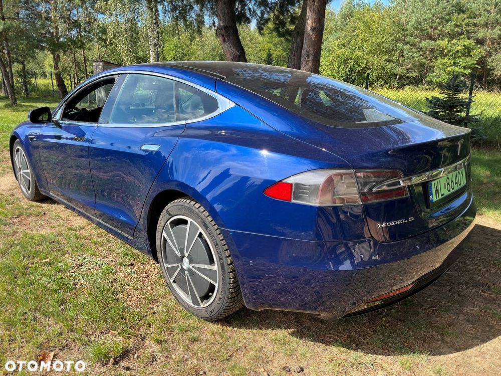 Tesla Model S Long Range Plus - 3