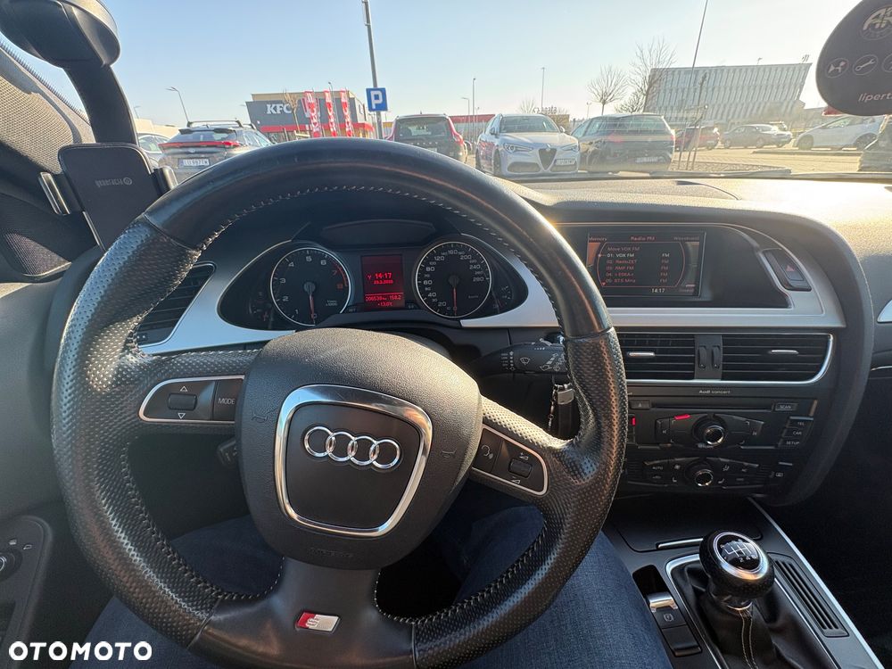 Audi A4 Avant 1.8 TFSI S line Sportpaket - 19