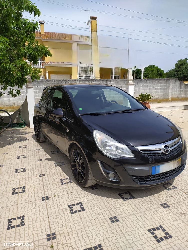 Opel Corsa 1.2 Black Edition - 2