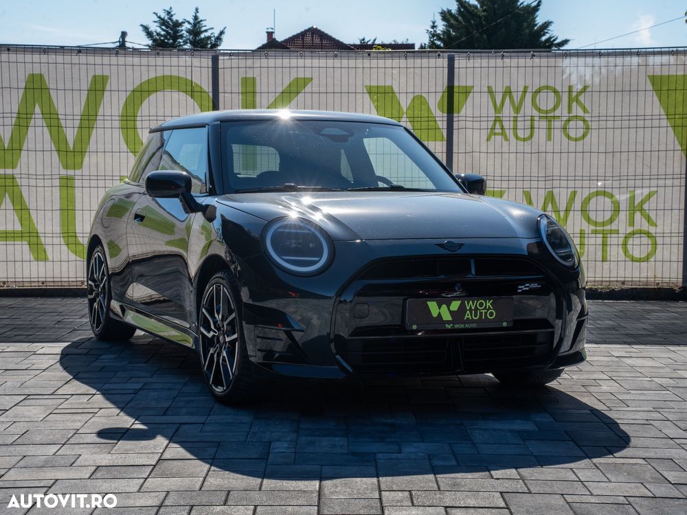 Mini Cooper E John Works Trim - 3
