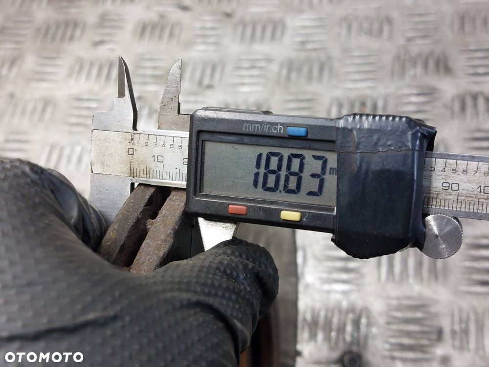 TARCZE HAMULCOWE PRZÓD HYUNDAI GETZ I 1.3 12V - 5