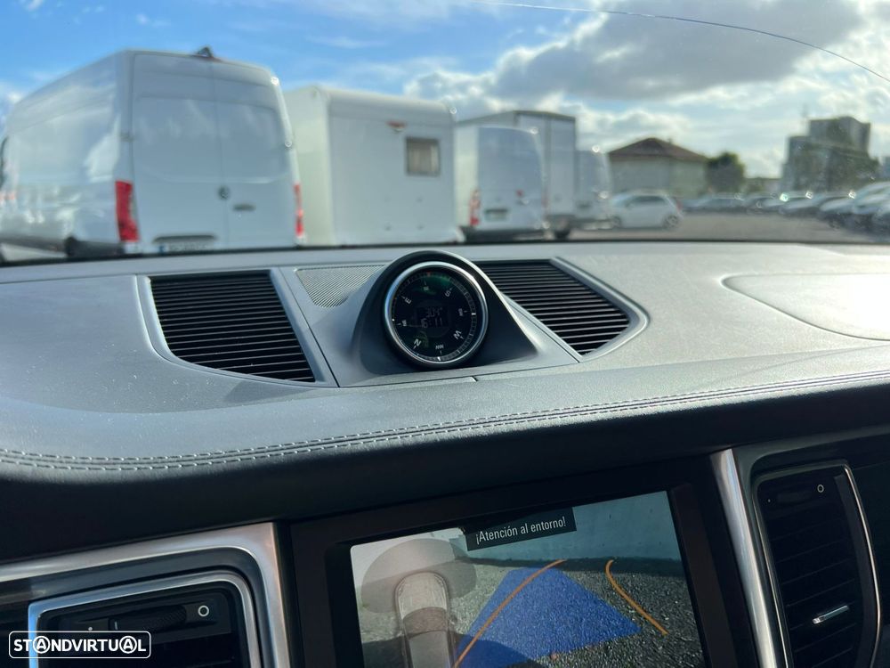 Porsche Macan S - 36