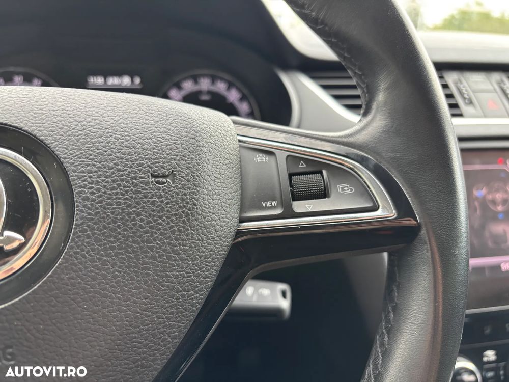 Skoda Octavia Combi Diesel 2.0 TDI DSG Ambition - 29