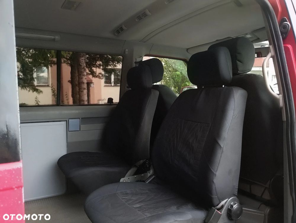 Volkswagen Multivan - 22