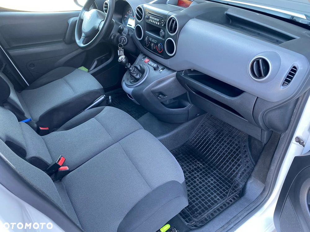 Peugeot Partner 1.6 HDI 120KM 2018r. 3-osobowy, FV23 ! - 9