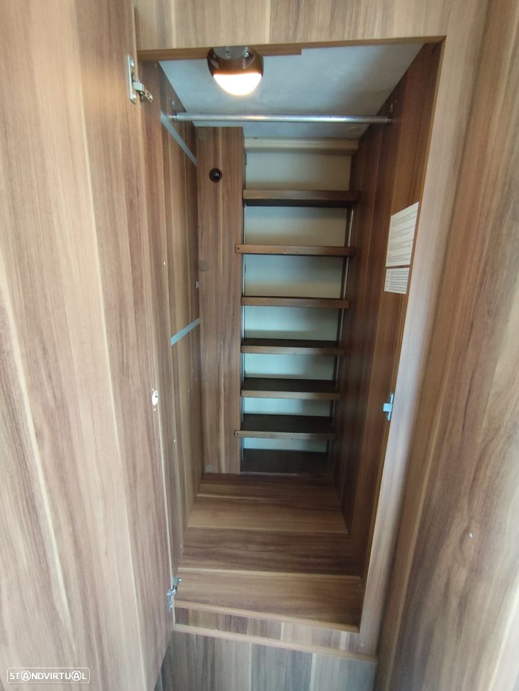 Roller Team Auto-Roller T-Line Magnifico Garage - 20