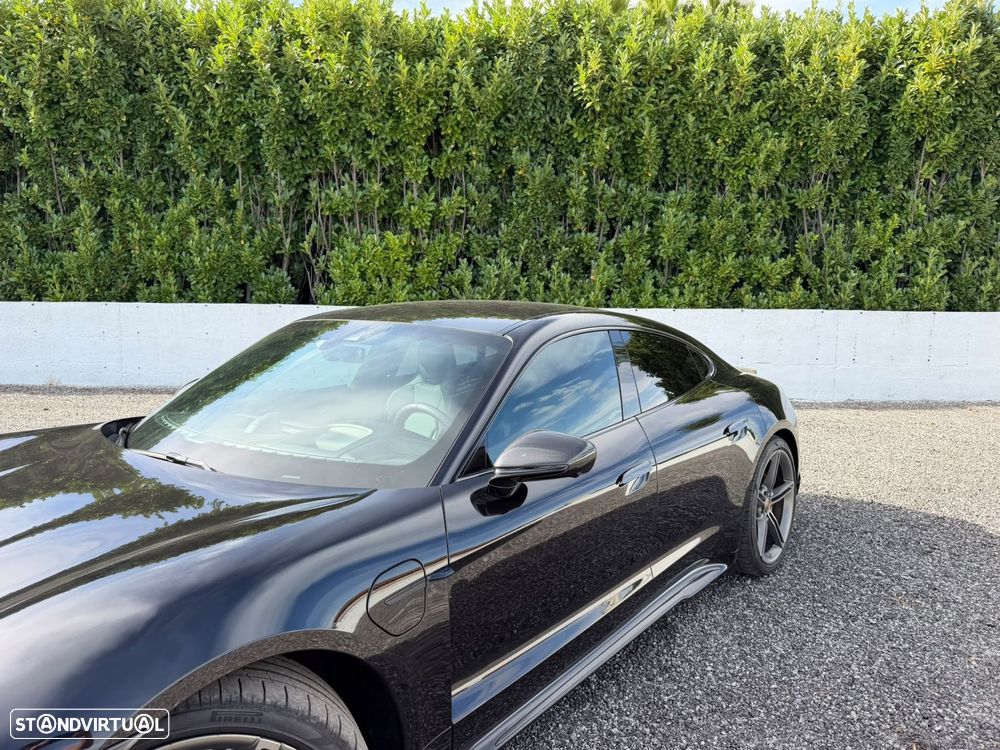 Porsche Taycan Turbo S - 30
