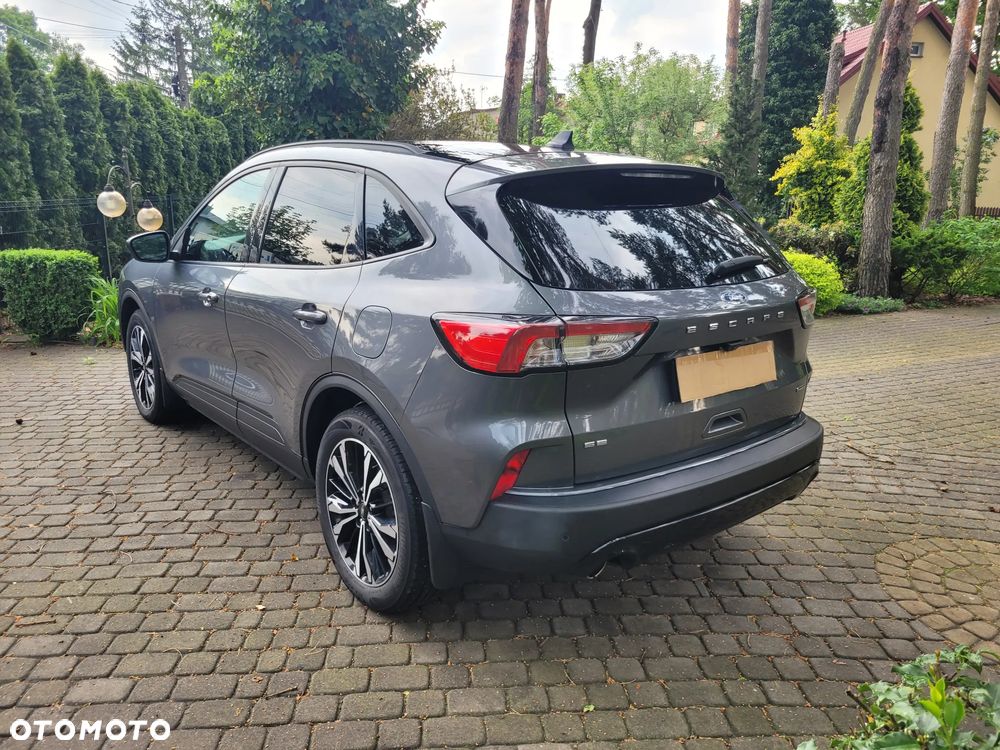 Ford Kuga - 8