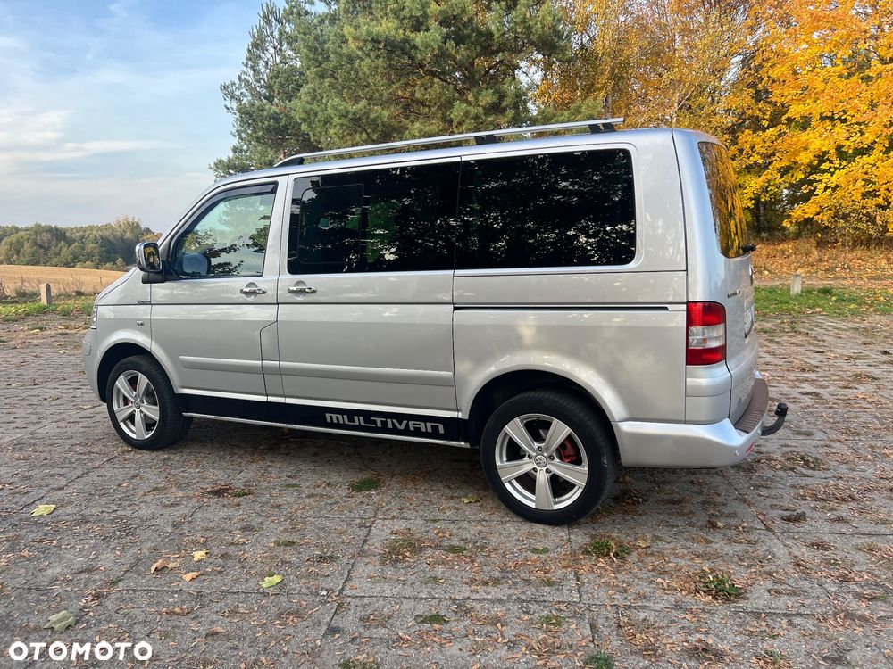 Volkswagen Multivan - 6