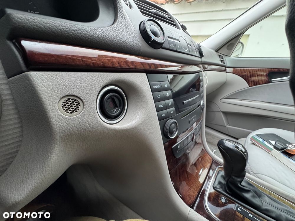 Mercedes-Benz Klasa E - 40