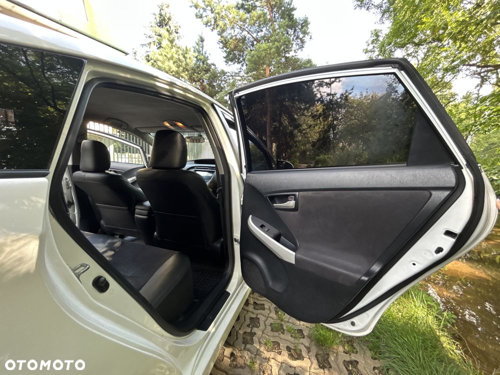 Toyota Prius - 17