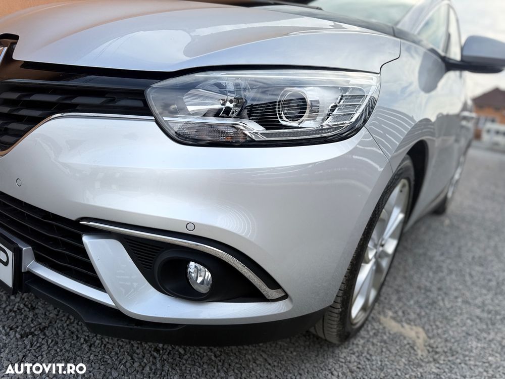 Renault Scenic - 26
