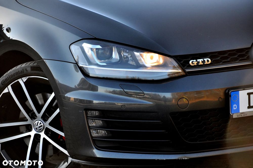 Volkswagen Golf GTD 2.0 TDI SCR DSG - 11