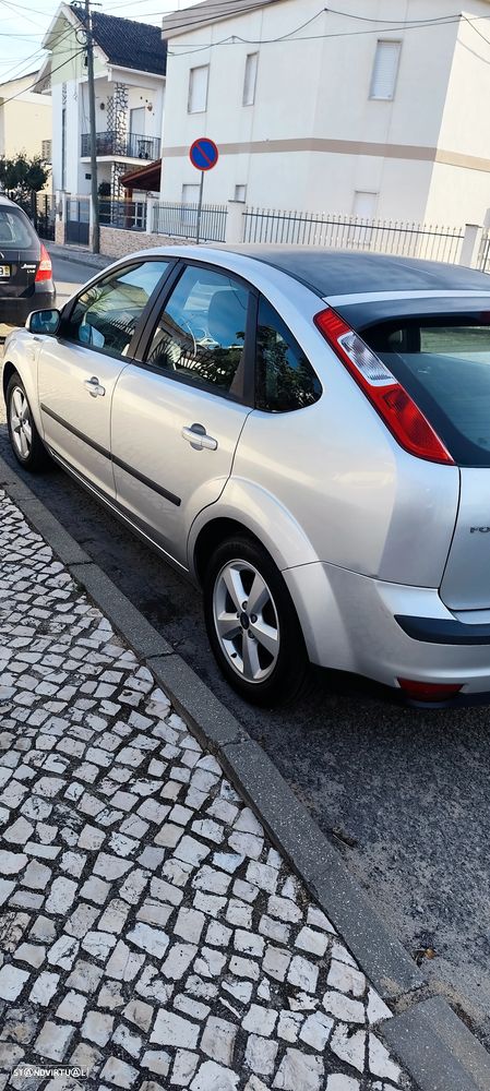 Ford Focus 1.4 16V Connection - 5